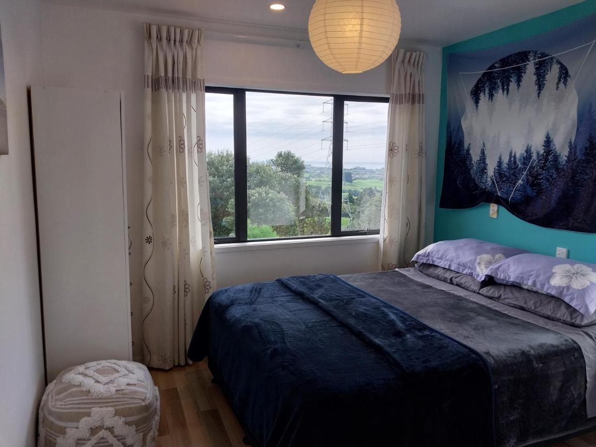 Cosy Country On A Sunny Hill New Plymouth